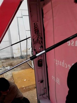出口非洲的太陽能手機充電燈箱發貨成功